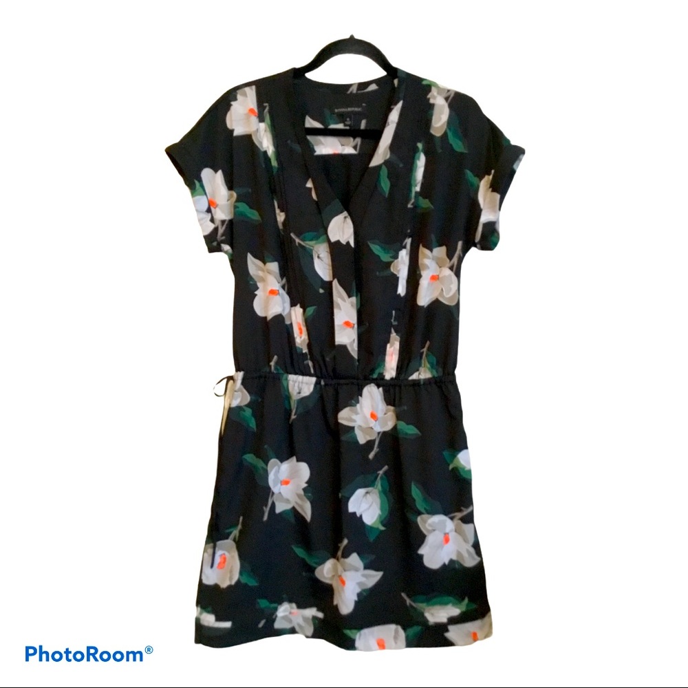 Banana Republic Chiffon Pintuck Dress Black Floral #146
